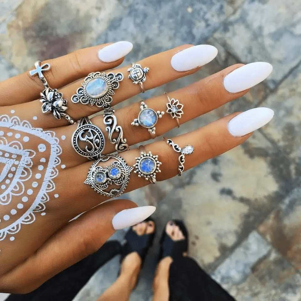 Vintage Women's 11 piece Rings Set